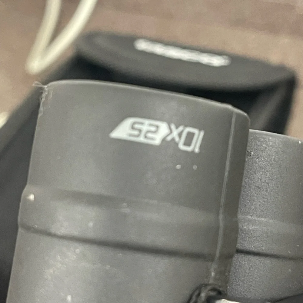 Tasco mini Compact Binoculars 10x25 with case